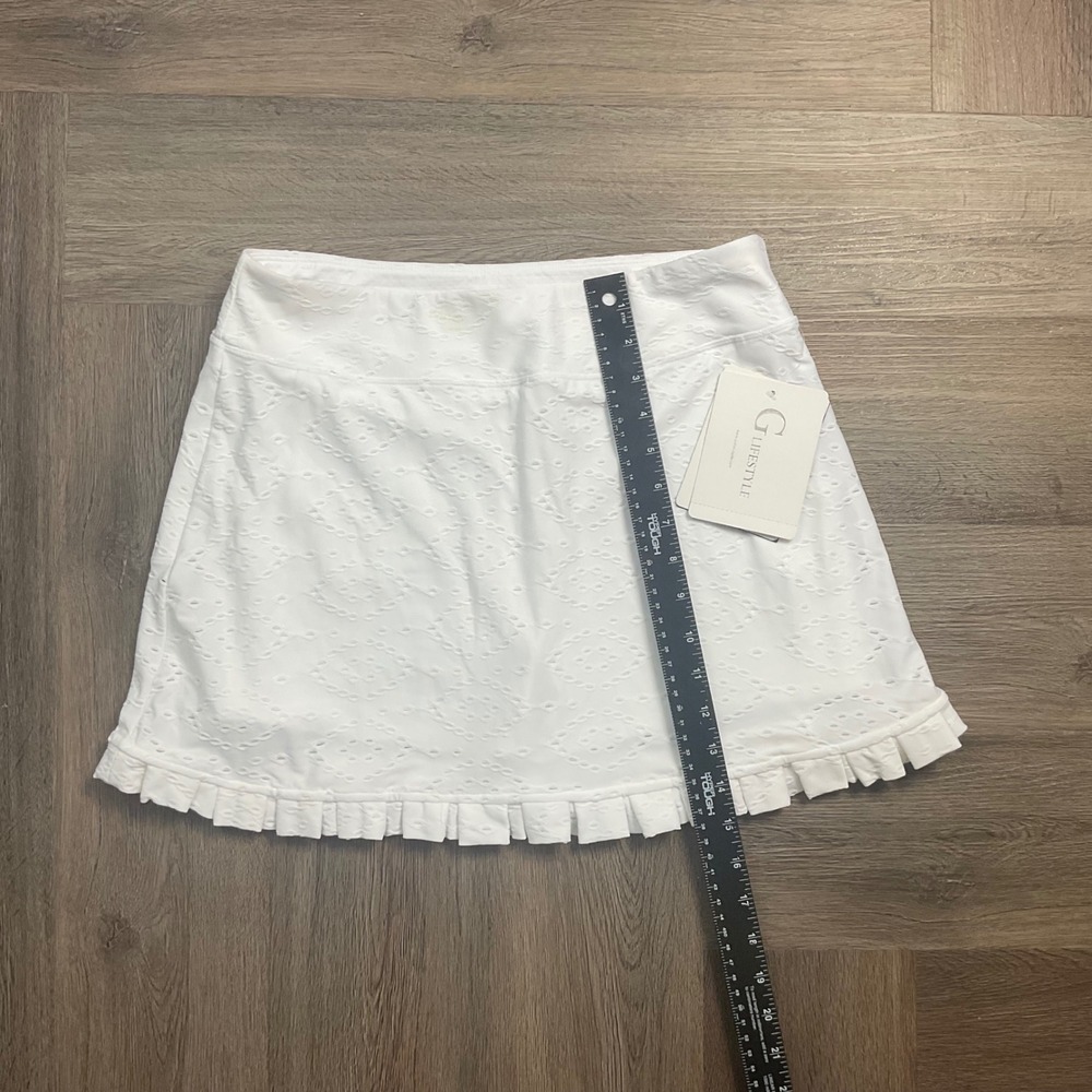 NWT G Lifestyle Eyelet Ruffle Golf Tennis Skort Womens Medium White Coquette - Picture 9 of 9